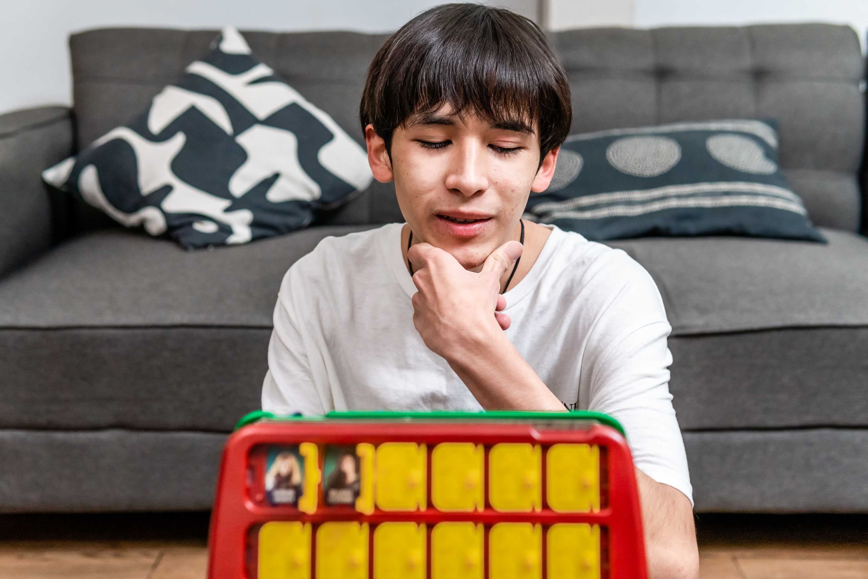 Juego de Mesa ¿Sabes Quién Es? Harry Potter - Novelty Corp.