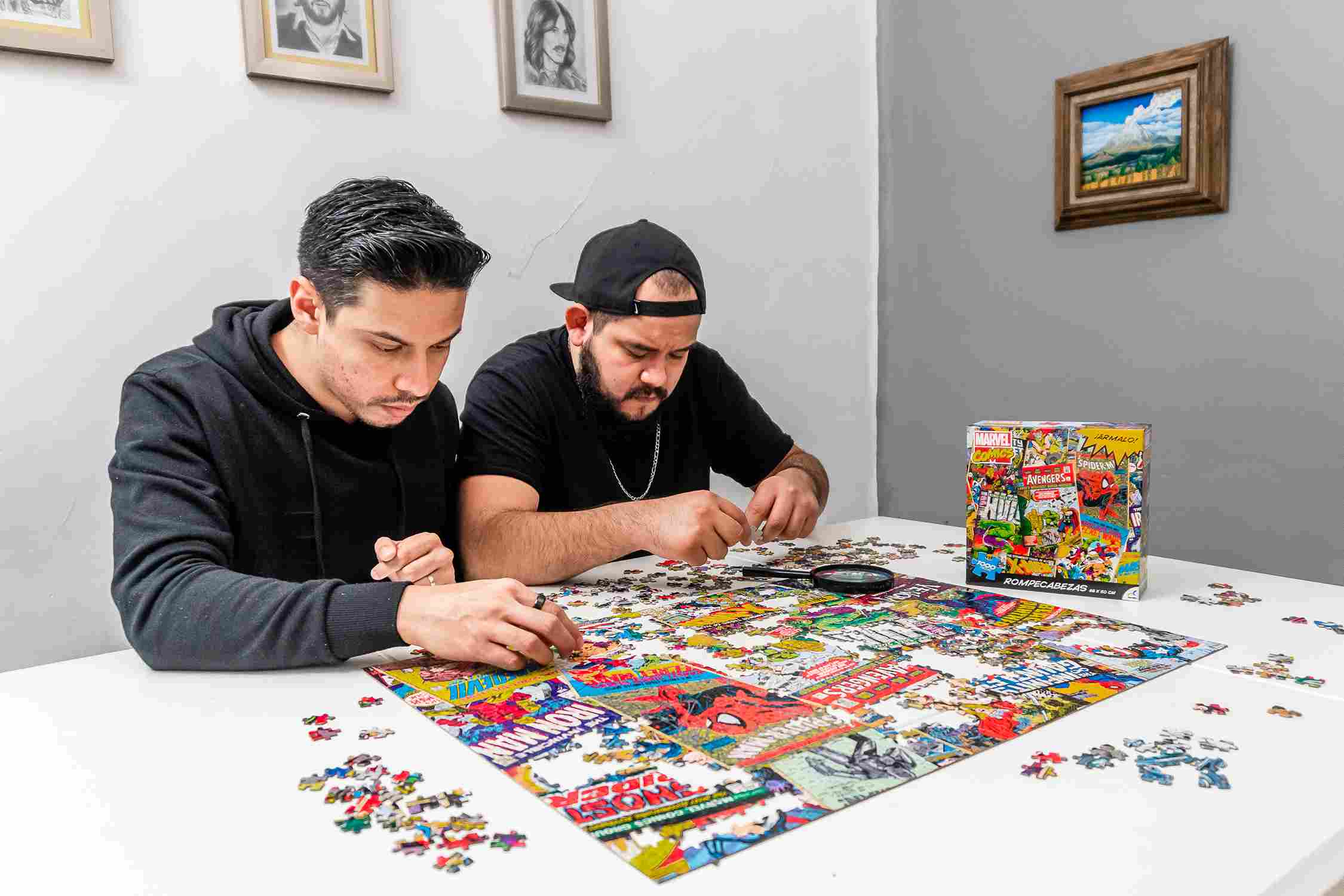 Rompecabezas Marvel Comics 1000 Piezas – Coleccionable de Superhéroes
