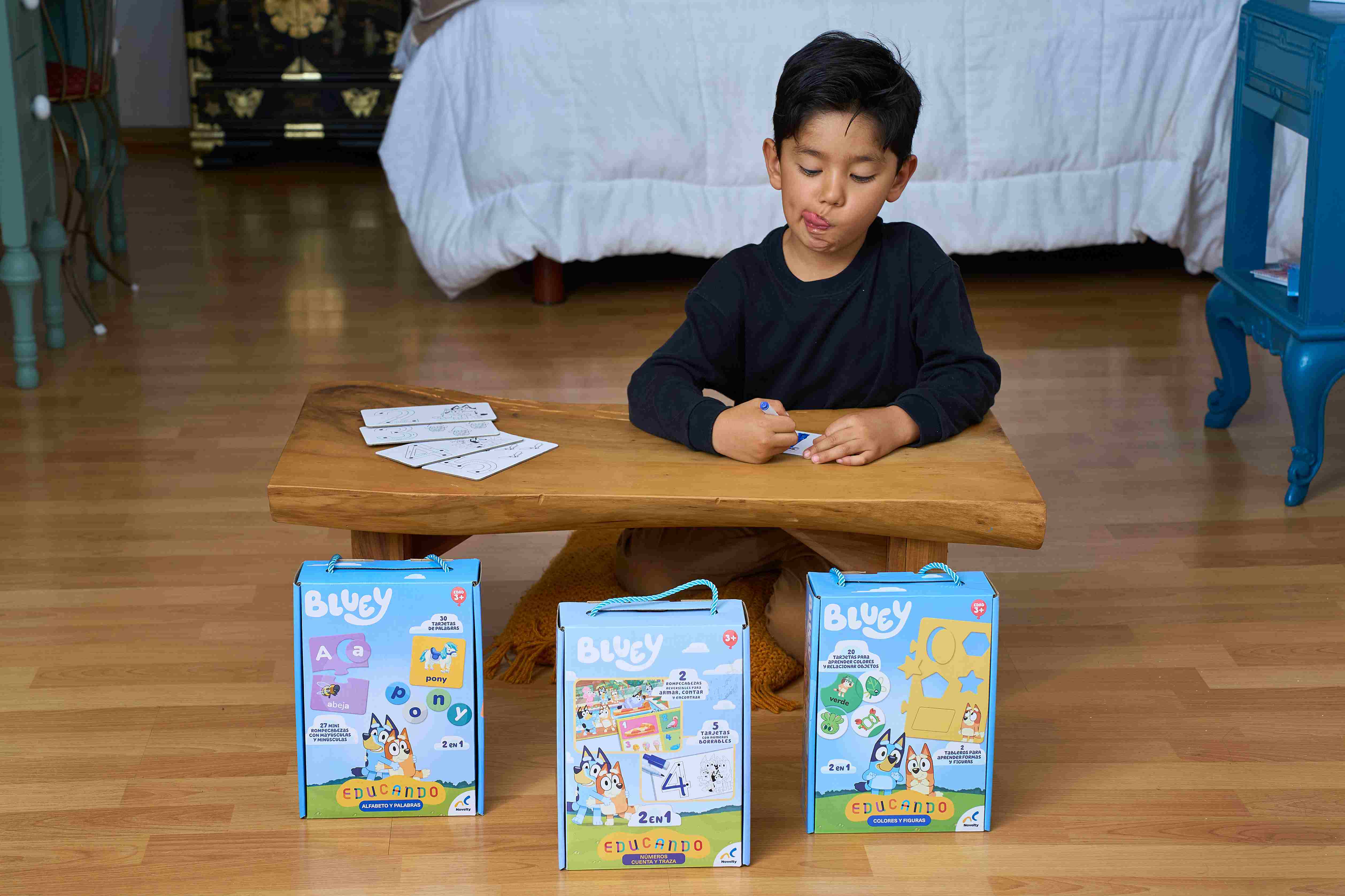 Educando: Colores y figuras Bluey - Novelty Corp