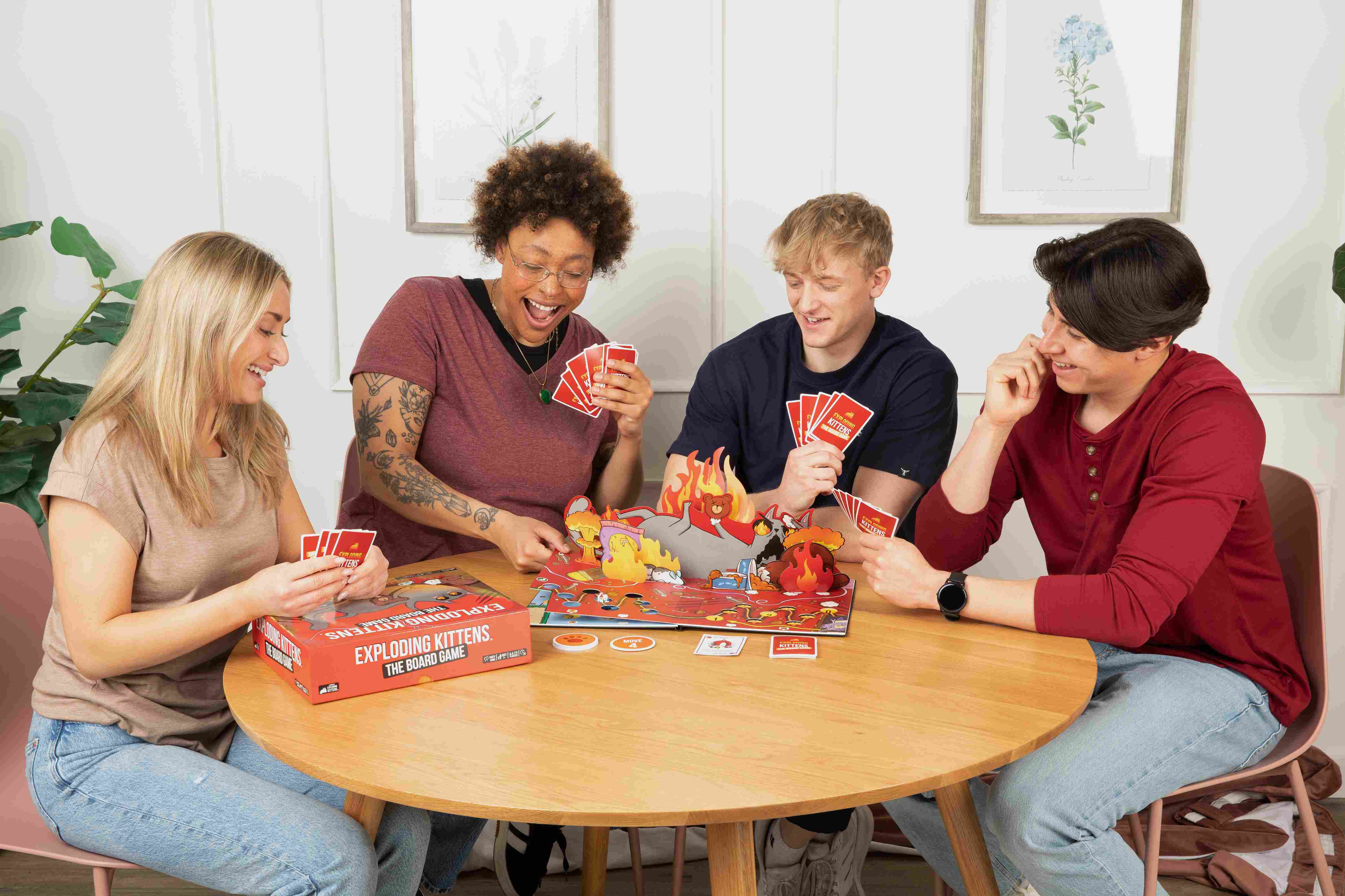 Juego de Cartas Exploding Kittens Edición El Juego del Tablero