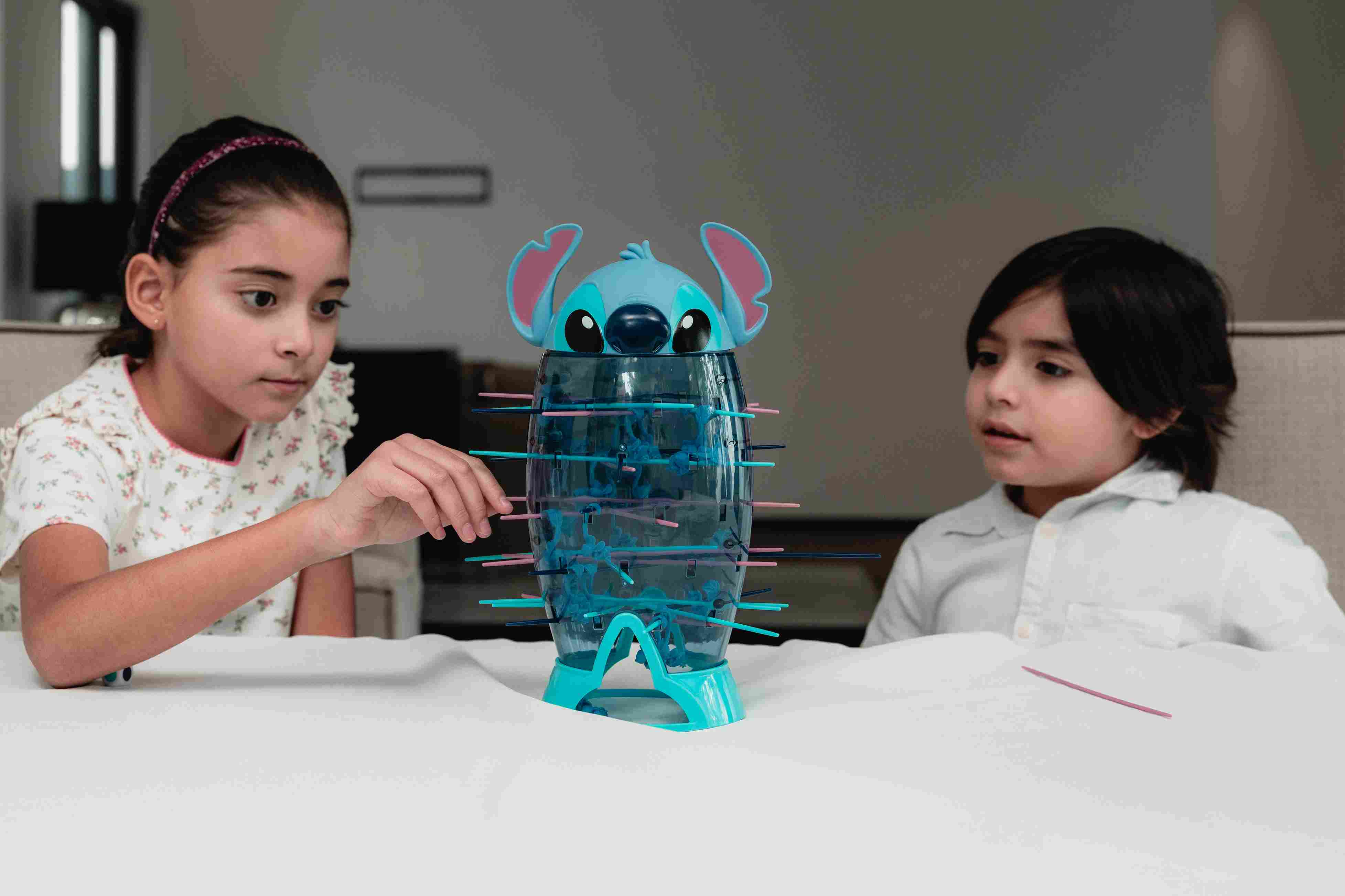 Ravensburger - Memory Stich, Juegos de Mesa 3 Años o más, 2-8 Jugadores, Juego para Fiesta, Regalo 3 años, Entretenimiento para la Familia, Versión en Español Ravensburger - Memory Stich, Juegos de Mesa 3 Años o más, 2-8 Jugadores, Juego para Fiesta, Regalo 3 años, Entretenimiento para la Familia, Versión en Español